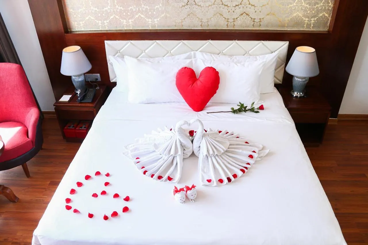 Le Hoang Beach Hotel Danang