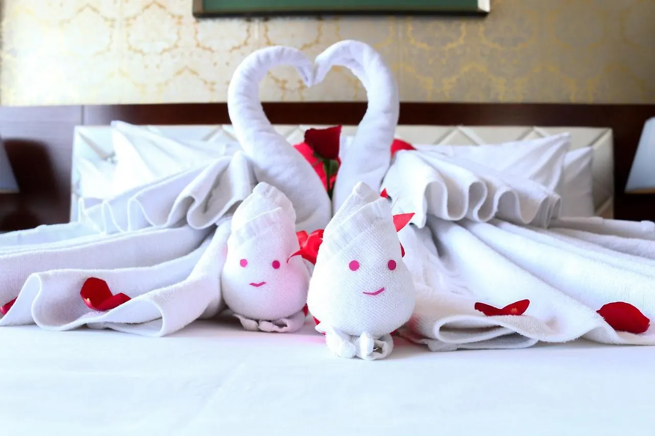 Le Hoang Beach Hotel Danang