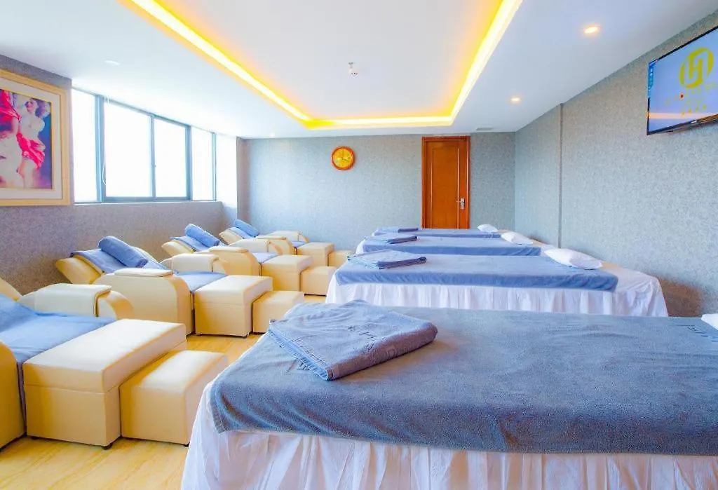 Le Hoang Beach Hotel Danang