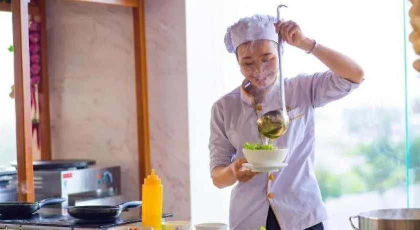 ****  Le Hoang Beach Hotel Danang Vietnam