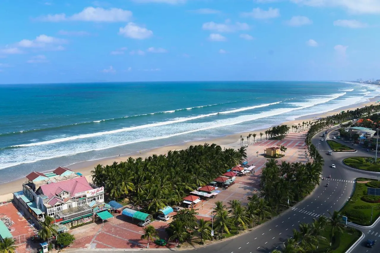 Le Hoang Beach Hotel Danang  Da Nang