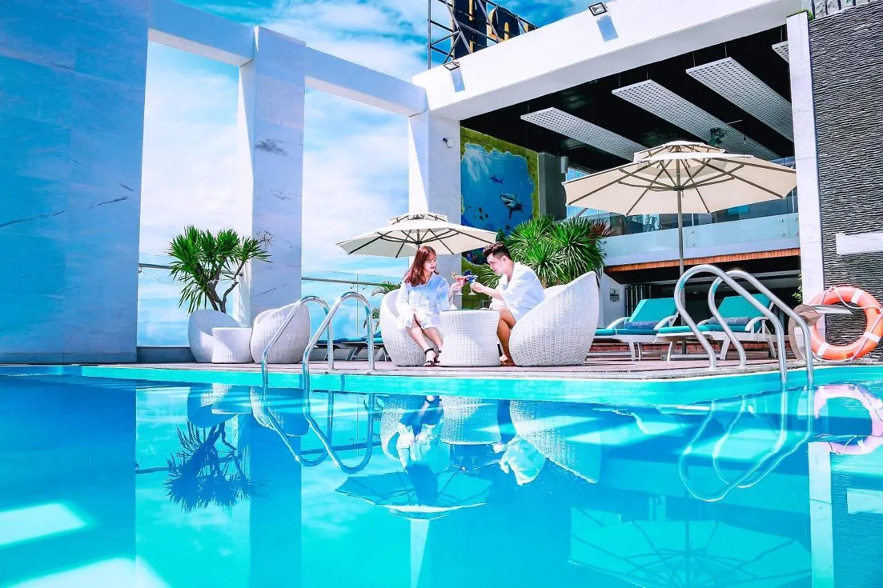 Le Hoang Beach Hotel Danang
