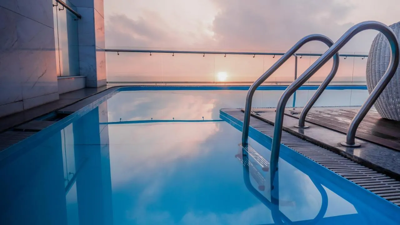Le Hoang Beach Hotel Danang Дананг