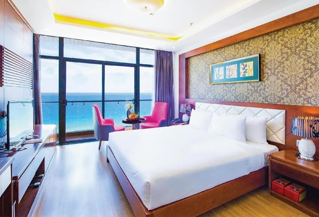 Le Hoang Beach Hotel Danang