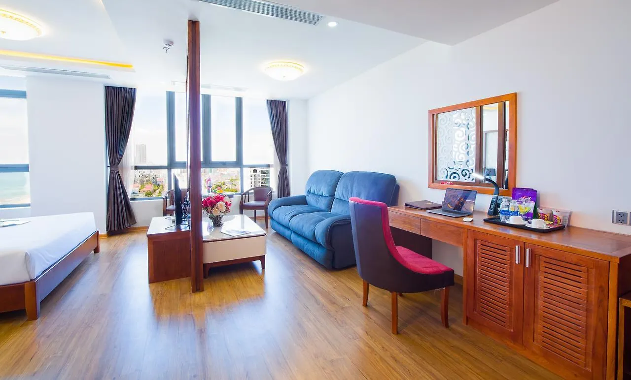 Le Hoang Beach Hotel Danang